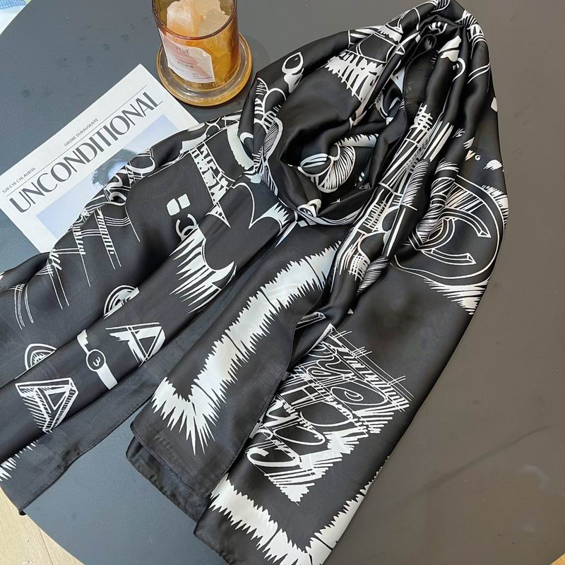 Chanel silk scarf 90-180cm E14 (22)